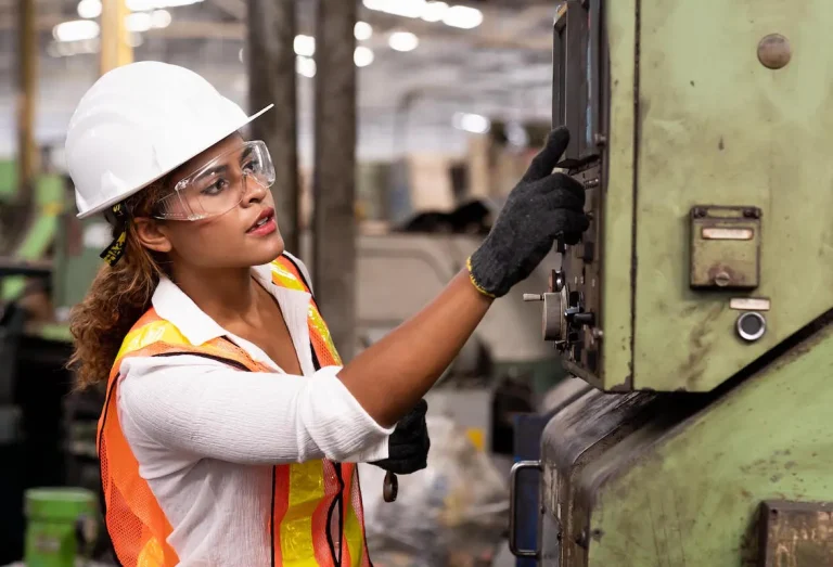 Choosing the Right Program at a Trade School in Tennessee