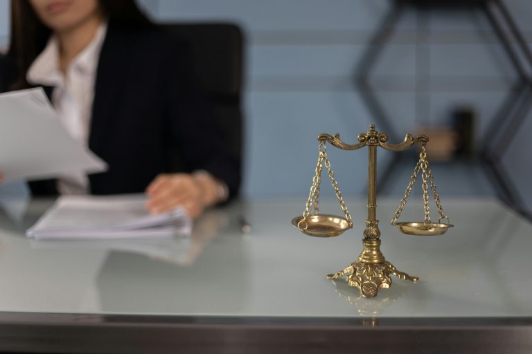 Verfahren vor dem Arbeitsgericht Köln – Rechtsanwalt Baumfalk unterstützt Sie