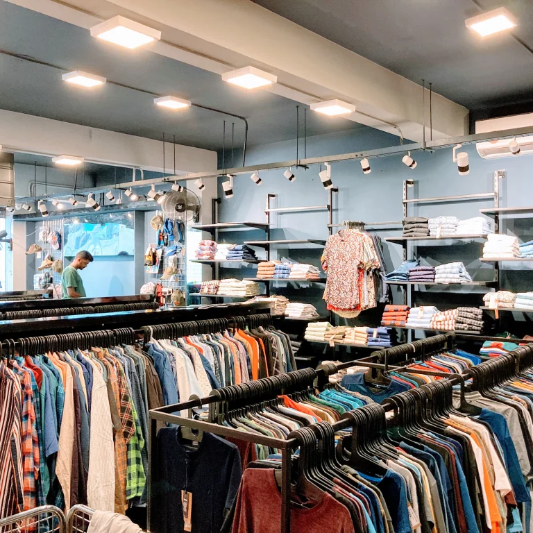 Clothing Store IttyBitty Closet – Where Fashion Meets Personality