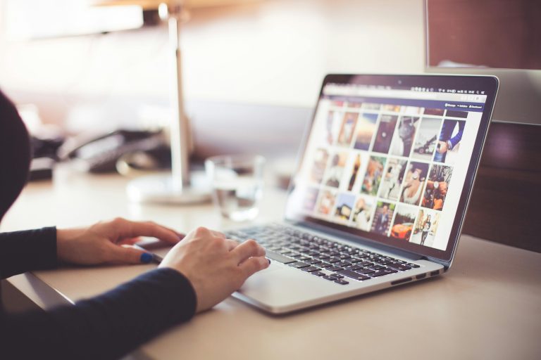 ENHANCE PRODUCTIVITY WITH VIRTUAL DESKTOP SOLUTIONS