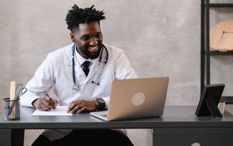 How Remotely Monitoring Improves Patient Engagement